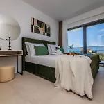 Seascape With Private Pool *