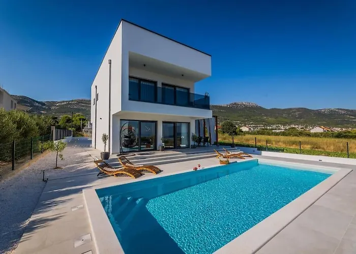 Willa Seascape With Private Pool Kaštel Novi