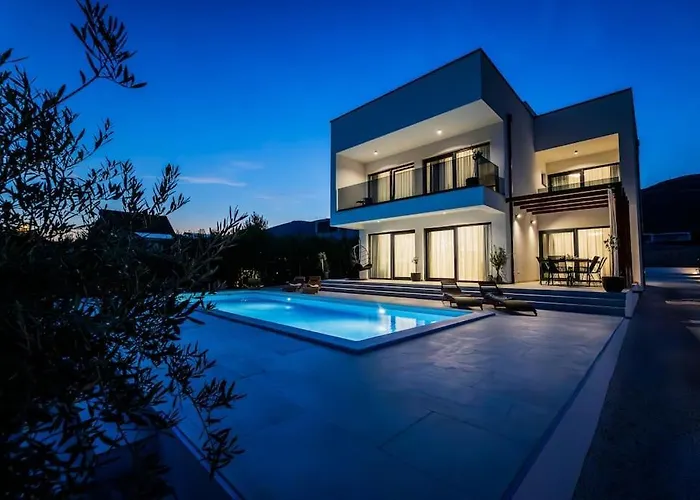 Willa Seascape With Private Pool Kaštel Novi