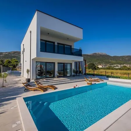 فيلة Seascape With Private Pool Kaštel Novi