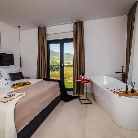 Seascape With Private Pool * Kastel Novi