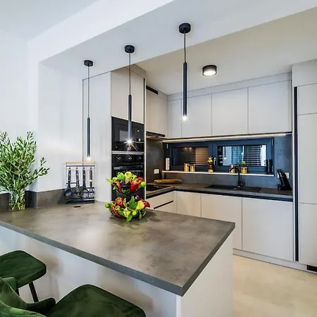 فيلة Seascape With Private Pool Kaštel Novi