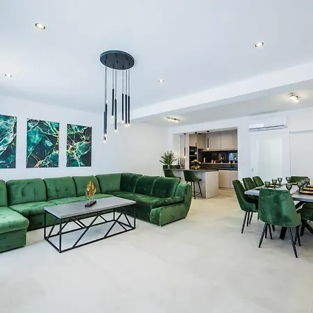 Seascape With Private Pool فيلة Kaštel Novi