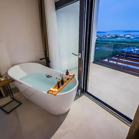 فيلة Seascape With Private Pool *