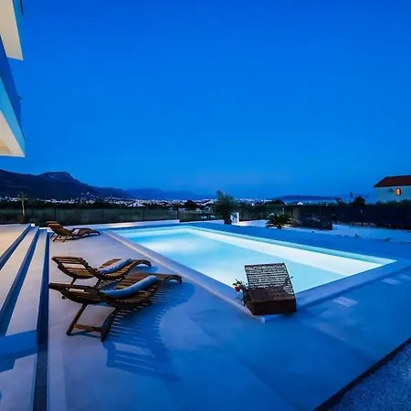 Villa Seascape With Private Pool